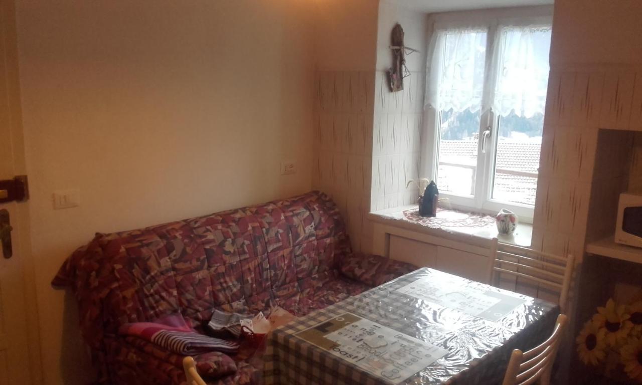 B&B Signora Elvira Capriana Esterno foto