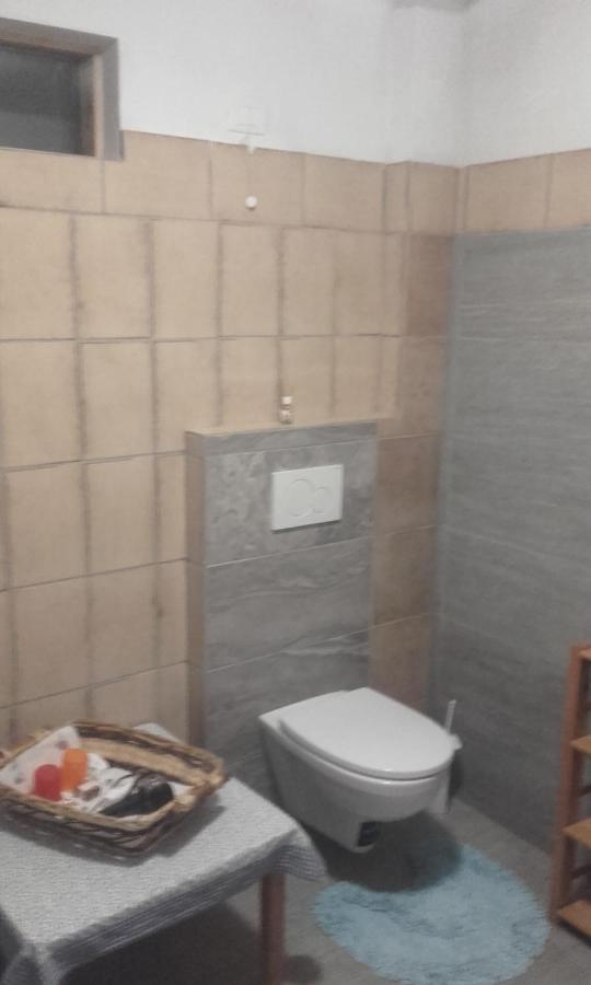 B&B Signora Elvira Capriana Esterno foto